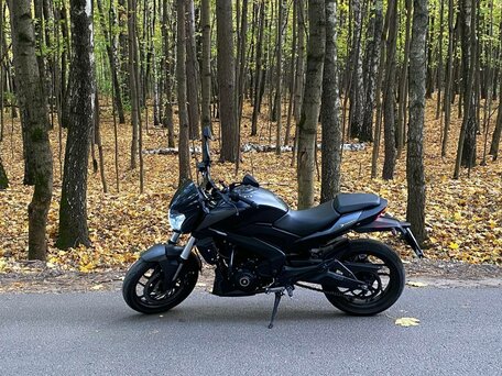 2019 Bajaj Dominar 400, чёрный, 310000 рублей, вид 4