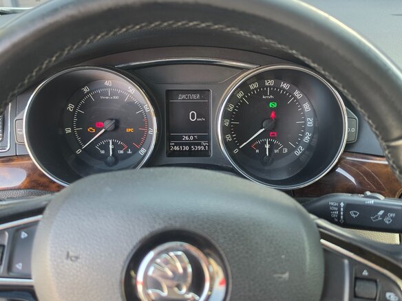 2013 Skoda Superb DSG II Рестайлинг, белый, 1100000 рублей - вид 9