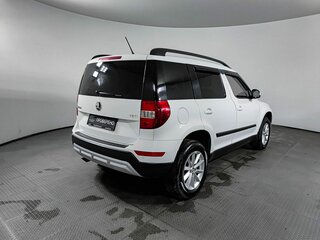 2016 Skoda Yeti I Рестайлинг, белый, 1470000 рублей, вид 5