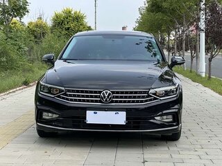2023 Volkswagen Magotan B8 Рестайлинг, чёрный, 1470000 рублей, вид 2