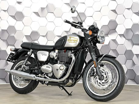 2026 Triumph Bonneville T120, чёрный, 1750000 рублей, вид 1
