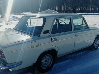 1981 Lada (ВАЗ) 2103, белый, 625000 рублей, вид 2