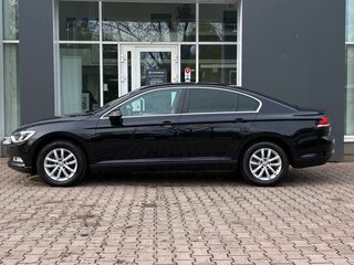 2019 Volkswagen Passat B8, чёрный, 2439000 рублей, вид 5