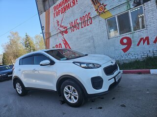 2017 Kia Sportage IV, белый, 1670000 рублей, вид 3