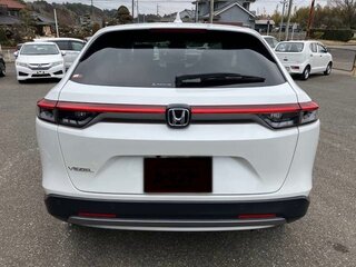 2023 Honda Vezel II, белый, 1860000 рублей, вид 5