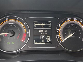 2024 Lada (ВАЗ) Vesta SW I Рестайлинг (NG), белый, 1200000 рублей, вид 5