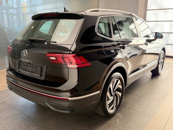 2026 Volkswagen Tiguan L II Рестайлинг (China Market), чёрный, 4450000 рублей - вид 2
