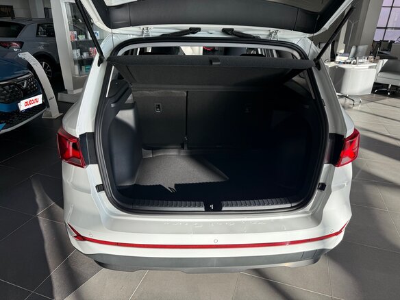 2023 Jetta VS7 I Рестайлинг 1, белый, 2450000 рублей - вид 7