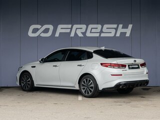2019 Kia Optima IV Рестайлинг, белый, 2130000 рублей, вид 2