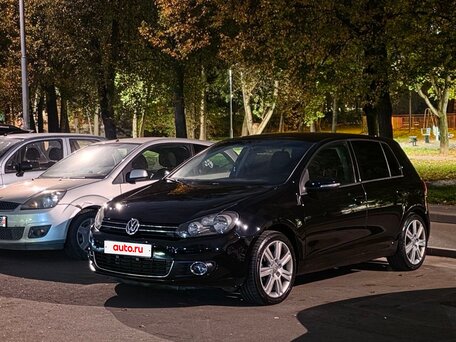 2010 Volkswagen Golf VI, чёрный, 700000 рублей, вид 1
