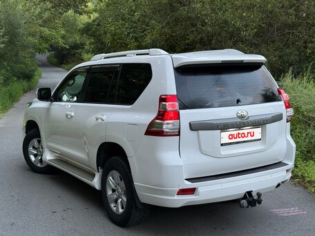 2014 Toyota Land Cruiser Prado 4-speed 150 Series Рестайлинг 1, белый, 3000000 рублей, вид 5
