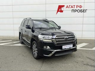 2016 Toyota Land Cruiser 200 Series Рестайлинг 2, чёрный, 5400000 рублей, вид 3