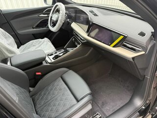 2026 Audi Q5 L III (GU), чёрный, 6600000 рублей, вид 2
