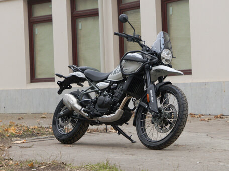 2026 Royal Enfield Himalayan, серый, 610000 рублей, вид 3