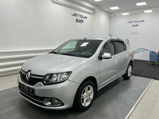 2015 Renault Logan II, серебристый, 675000 рублей, вид 1