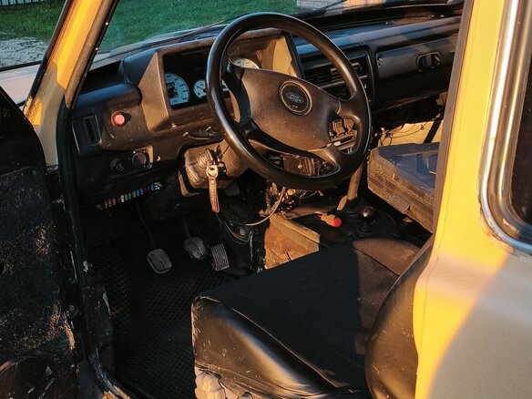 2000 Lada (ВАЗ) 2121 (4x4) I Рестайлинг, бежевый - вид 4