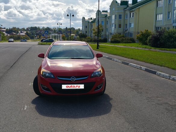 2012 Opel Astra J Рестайлинг, красный, 840000 рублей - вид 1