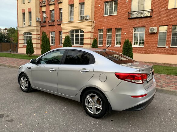 2016 Kia Rio III Рестайлинг, серебристый - вид 5
