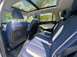 2022 Geely Monjaro (Xingyue L) Hi-P I, серебристый, 2800290 рублей, вид 5