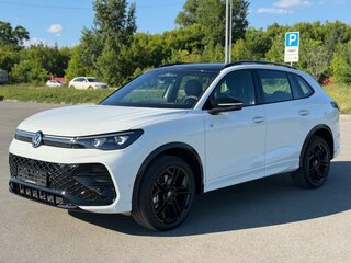 2026 Volkswagen Tiguan L Pro III (China Market), белый, 4950000 рублей, вид 3