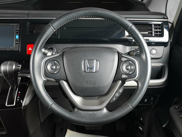 2016 Honda Stepwgn Spada V, чёрный - вид 13
