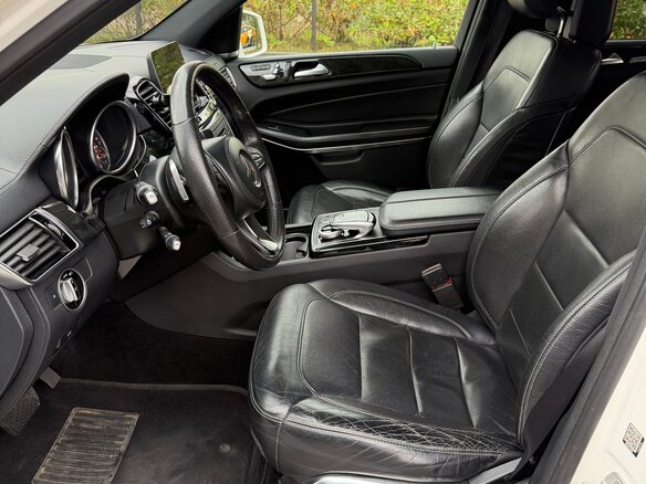 2017 Mercedes-Benz GLS 500 I (X166), белый, 4200000 рублей - вид 5