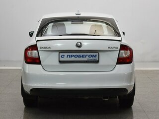 2018 Skoda Rapid I Рестайлинг, белый, 1000000 рублей, вид 3