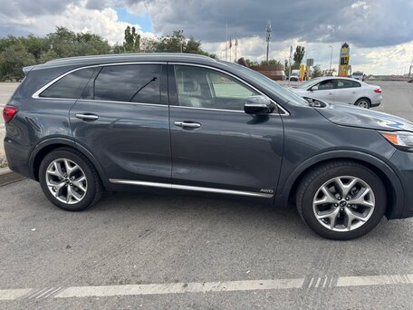 2020 Kia Sorento III Prime Рестайлинг, серый, 2349999 рублей, вид 5
