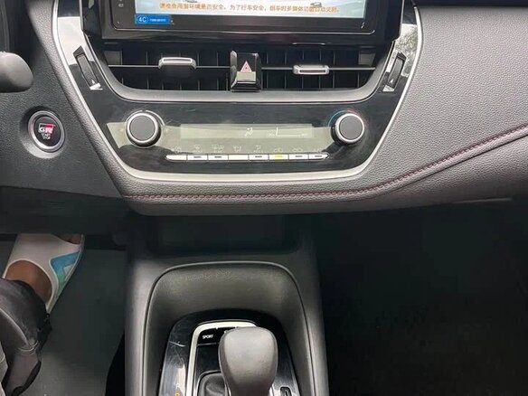 2023 Toyota Corolla XII (E210) Рестайлинг, белый - вид 10