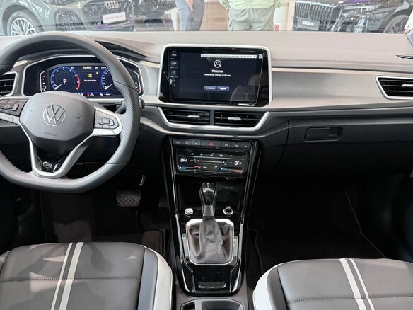 2026 Volkswagen T-Roc I (China Market) Рестайлинг, белый, 3430000 рублей - вид 9