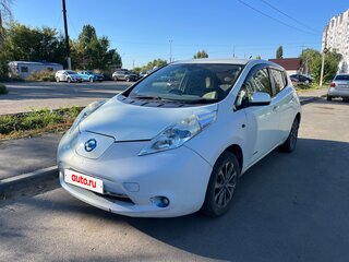 2012 Nissan Leaf (EM61) I (ZE0/AZE0), белый, 590000 рублей, вид 1