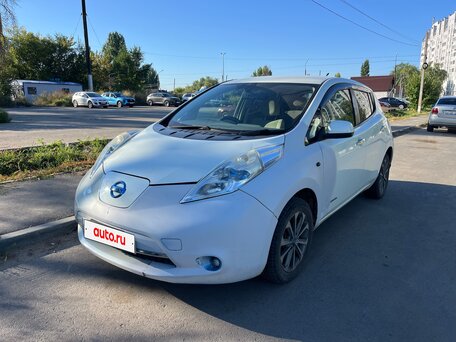 2012 Nissan Leaf (EM61) I (ZE0/AZE0), белый, 620000 рублей, вид 1