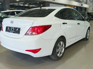 2016 Hyundai Solaris I Рестайлинг, белый, 705000 рублей, вид 4