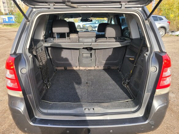 2011 Opel Zafira B Рестайлинг, серый, 500000 рублей - вид 7