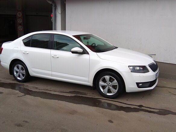 2014 Skoda Octavia III (A7), белый, 1300000 рублей - вид 15