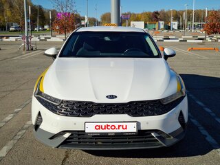 2021 Kia K5 III, белый, 1850000 рублей, вид 1