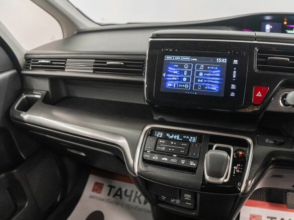 2017 Honda Stepwgn Spada V Рестайлинг, зелёный - вид 14
