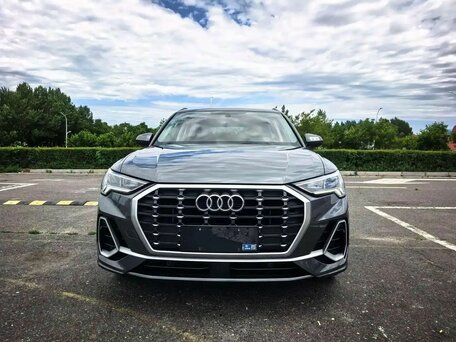 2023 Audi Q3 35 TFSI II (F3), серый, 2650000 рублей, вид 1