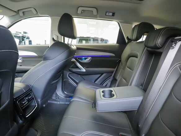 2026 Jetour X70+ I Рестайлинг, чёрный, 3399000 рублей - вид 14