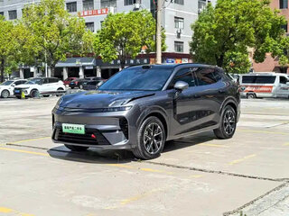2025 Lynk & Co 08 EM-P 28.3 kWh I Рестайлинг, серый, 4120206 рублей, вид 1