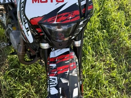 2022 Regulmoto Seven Medalist 150E, красный, 58000 рублей, вид 5