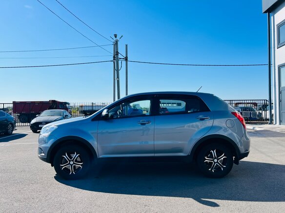 2013 SsangYong Actyon II, серый - вид 3