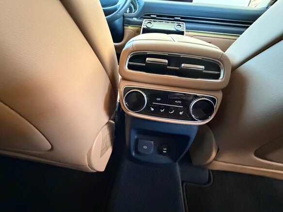 2021 Genesis GV80 I, серый, 4890000 рублей - вид 28