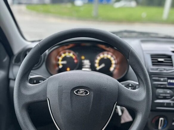 2023 Lada (ВАЗ) Granta I Рестайлинг, белый - вид 20