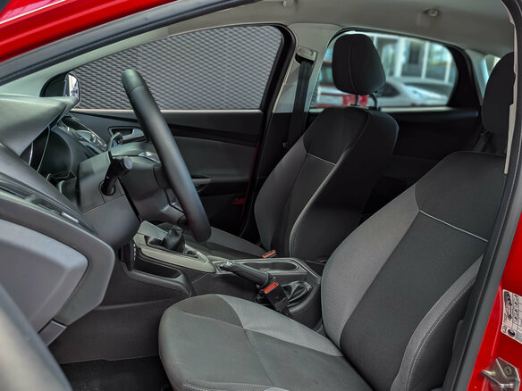 2012 Ford Focus III, красный - вид 10