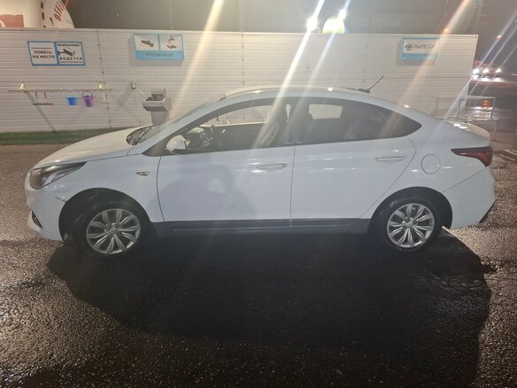 2019 Hyundai Solaris II, белый, 980000 рублей - вид 4