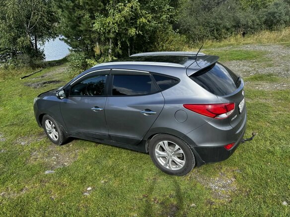 2012 Hyundai ix35 I, серый, 1350000 рублей - вид 3