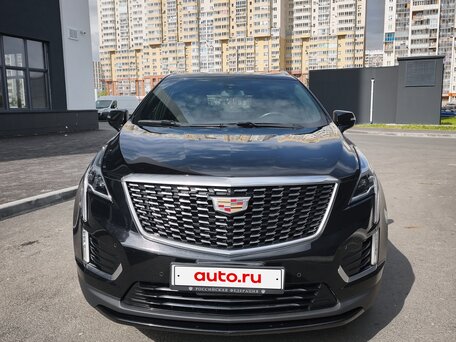 2022 Cadillac XT5 I Рестайлинг, чёрный, 3850000 рублей, вид 3