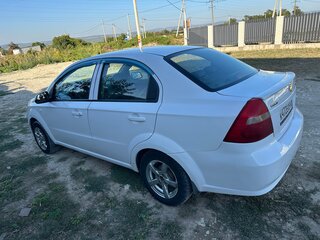 2007 Chevrolet Aveo I Рестайлинг, белый, 380000 рублей, вид 4