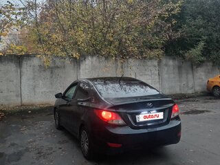 2013 Hyundai Solaris I, чёрный, 400000 рублей, вид 3